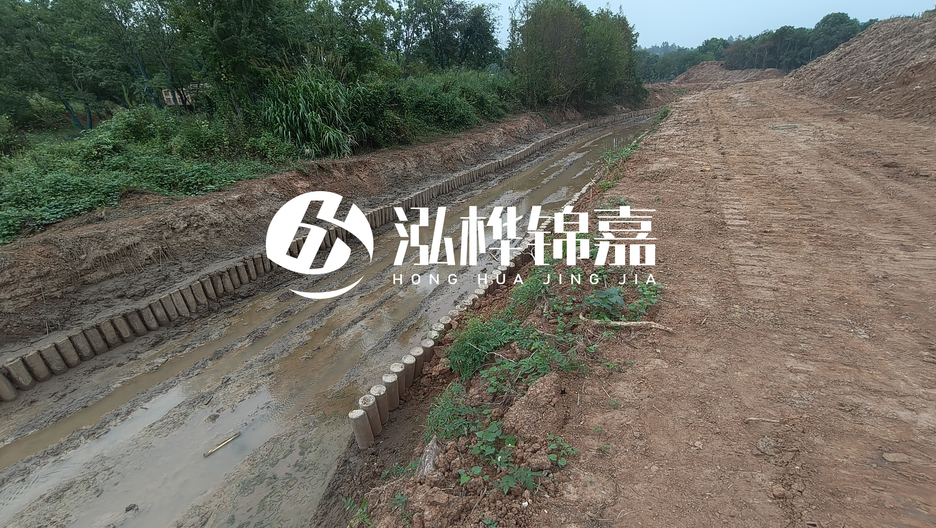 水泥仿木樁施工隊(duì)泓樺錦嘉 - 河道仿木樁的高度需要超出水位多少？